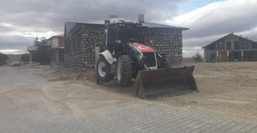 SİZ DEĞERLİ KÖYLÜLERİMİZ KATKILARIYLA OKULUMUZUN YENİDEN İYHASI BÜTÜN HIZIYLA DEVAM ETMEKTEDİR.